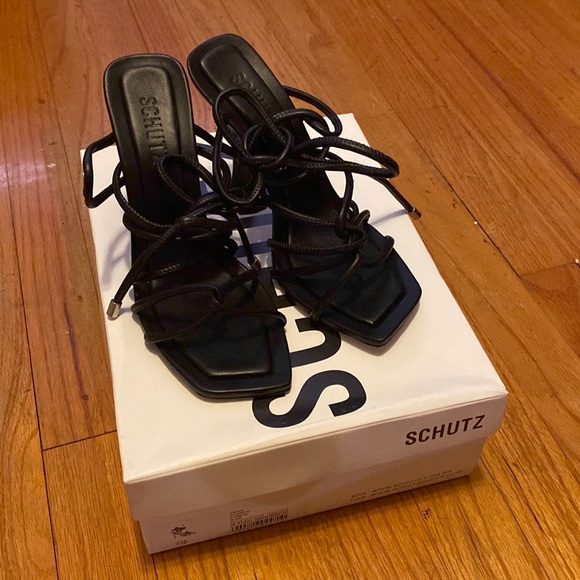 SCHUTZ | TOLLER LEATHER SANDAL - Picture 3 of 6